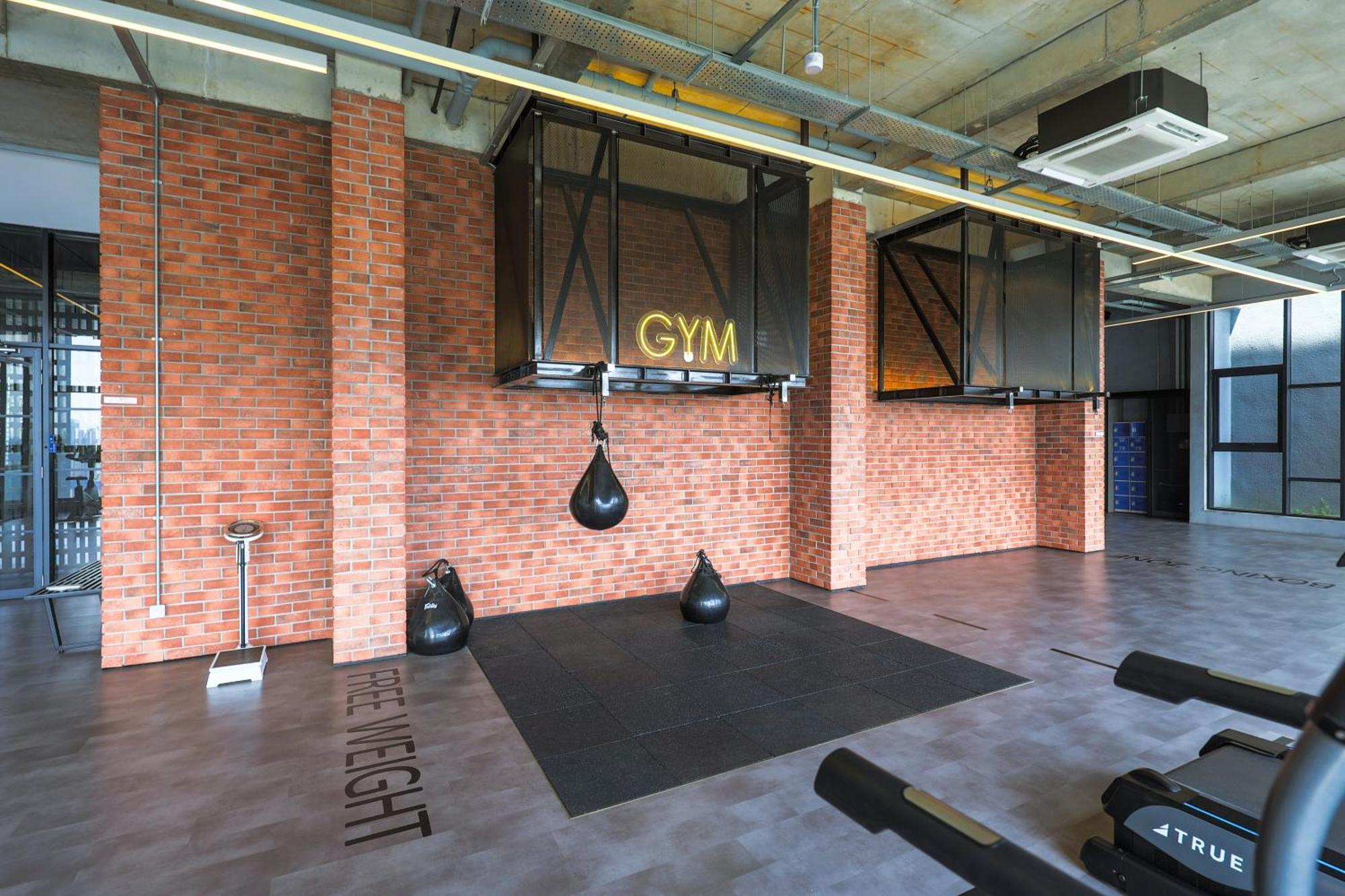 Millerz Square By Mykey Lägenhet Kuala Lumpur Exteriör bild The gym at the hotel