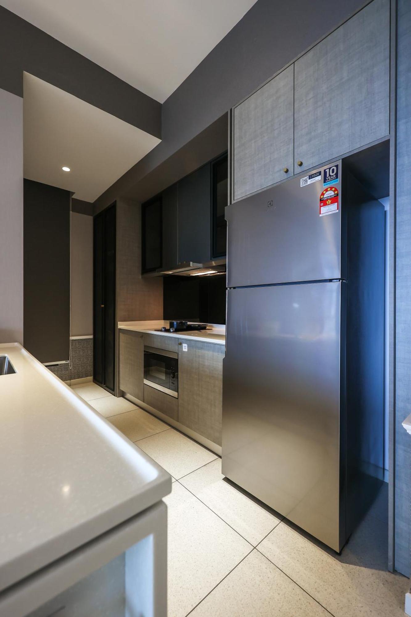Millerz Square By Mykey Lägenhet Kuala Lumpur Exteriör bild A refrigerator in a kitchen