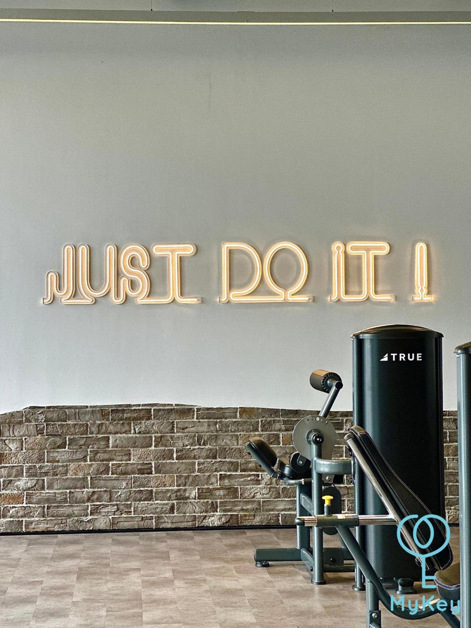 Millerz Square By Mykey Lägenhet Kuala Lumpur Exteriör bild Just Do It!